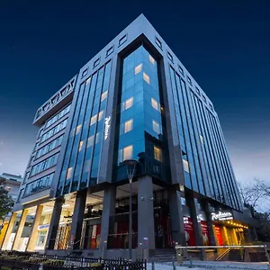 מלון Radisson Harbiye