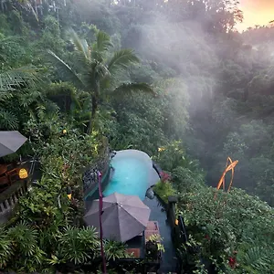  Villa Bidadari Private & Retreat Endonezya