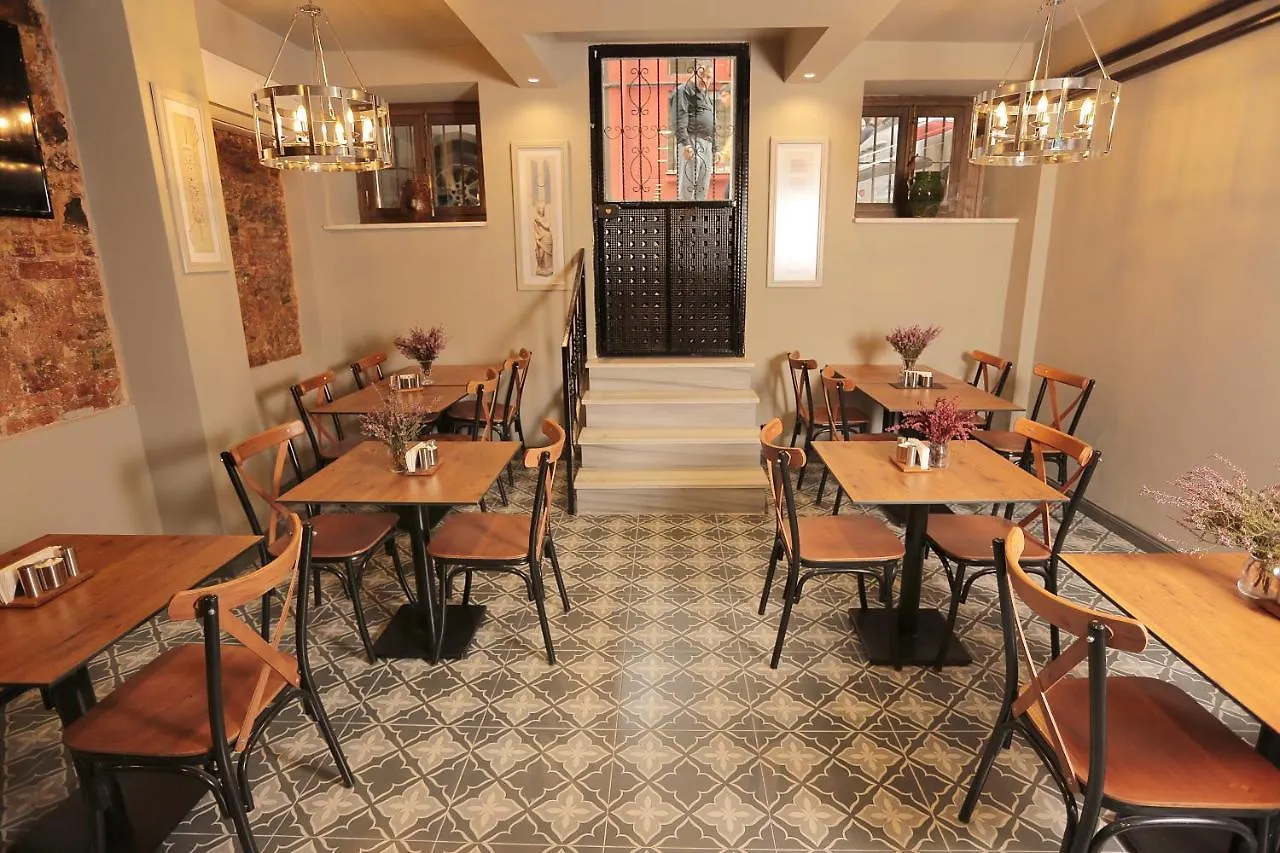 Ferman Pera Hotel Istanbul 3*,
